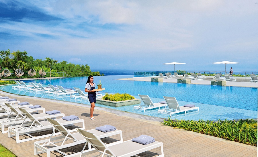 Renaissance Bali Uluwatu Resort & Spa Opens Above the Cliffs - NOW! Bali