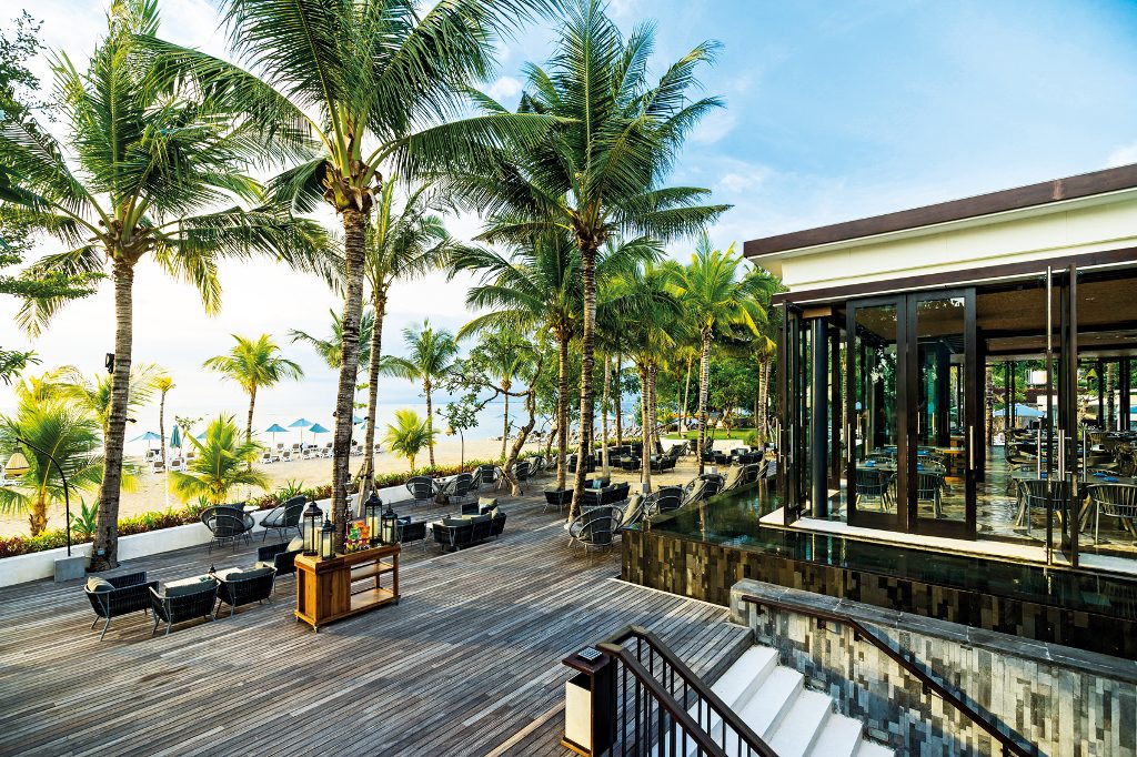 The 12 Best Beachfront Restaurants in Bali - NOW! Bali
