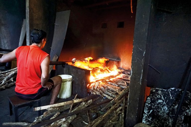 Babi Guling Ibu Oka