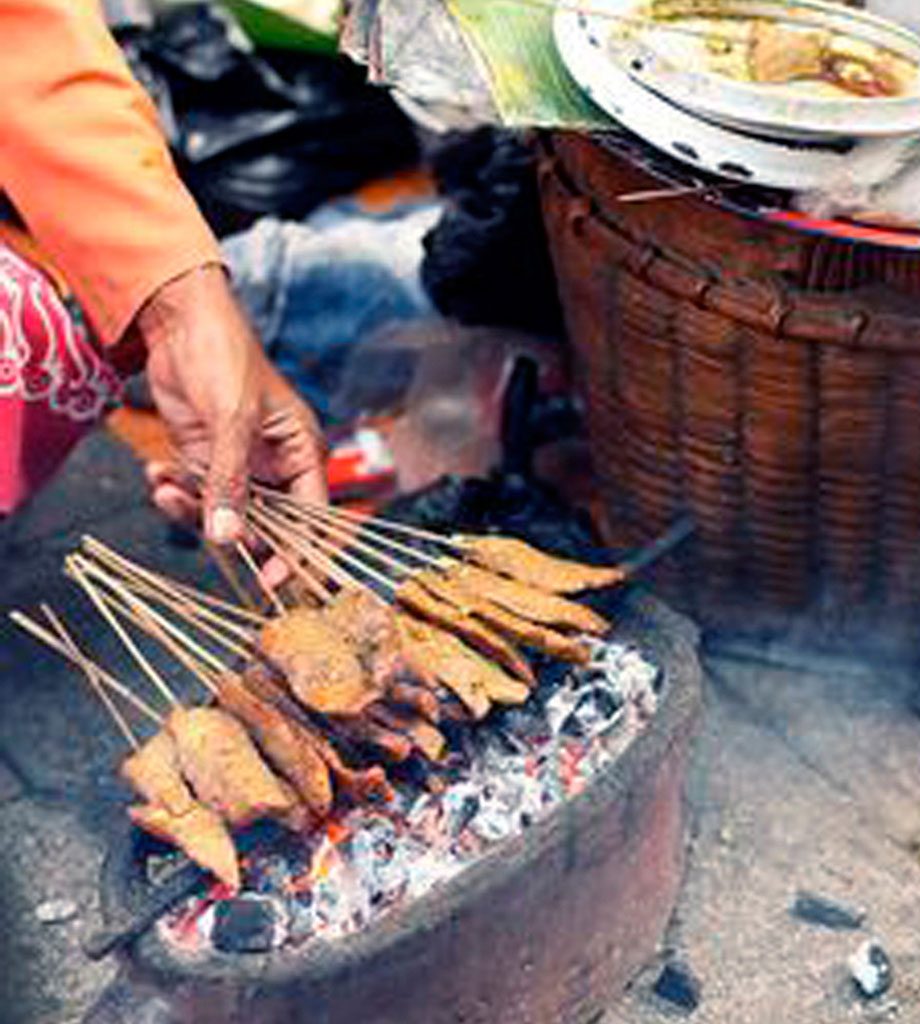 Theme---Traditional-Food---Denpasar-Traditional-Market----Sate-lilit