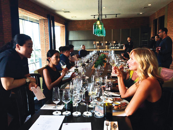 DS - Weekly Wine Classes at The House of Hatten Wines