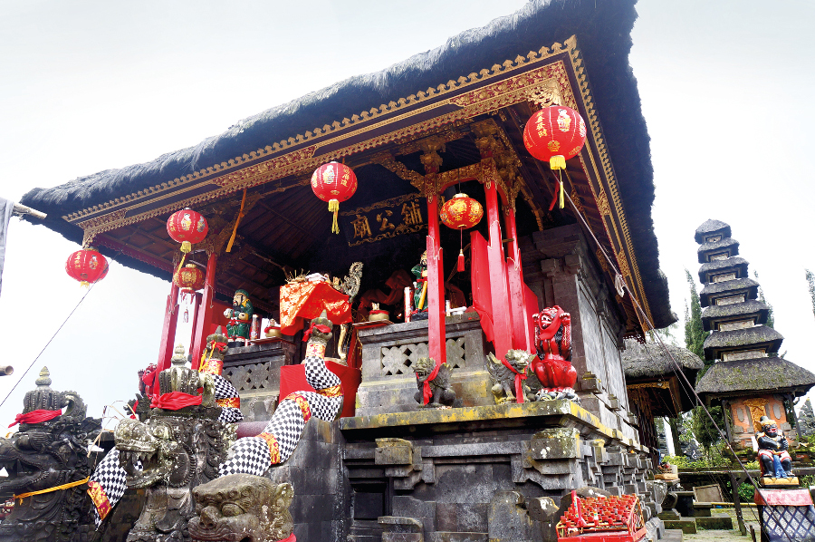 The Chinese shrine at Ulun Danu Batur