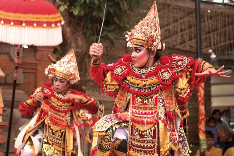 Dagger in Hand: Bali's Baris Keris Dance - NOW! Bali