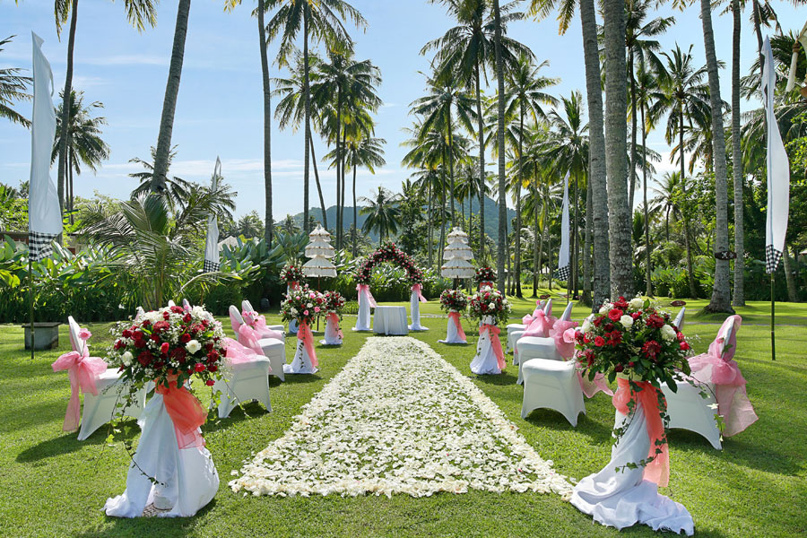 Candi Beach Resort & Spa 2 - Tropical Coconut Garden