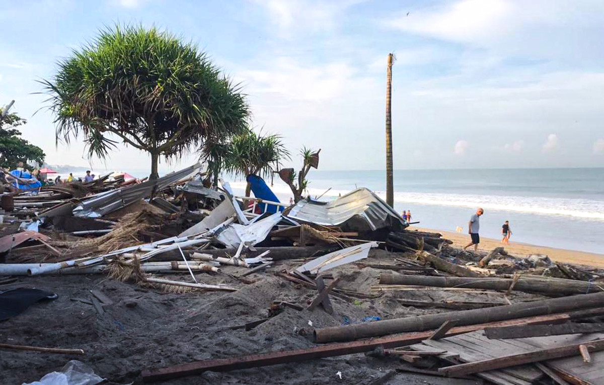 Echo Beach Destruction Thumb