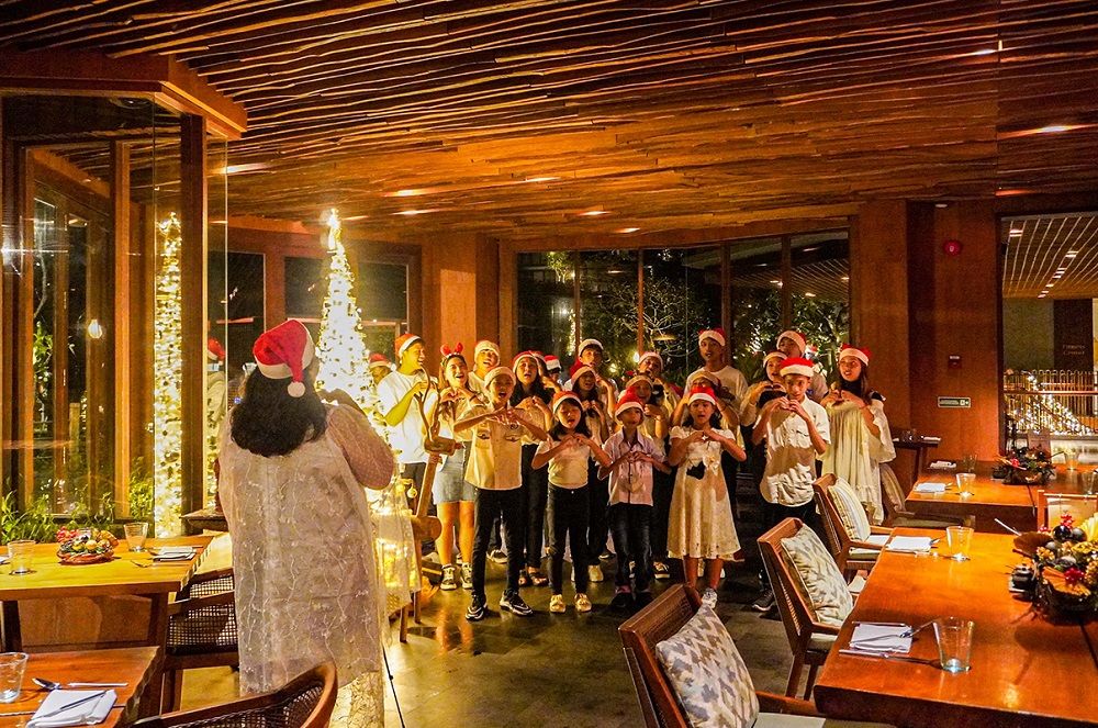 Christmas in Bali - Six Senses Uluwatu