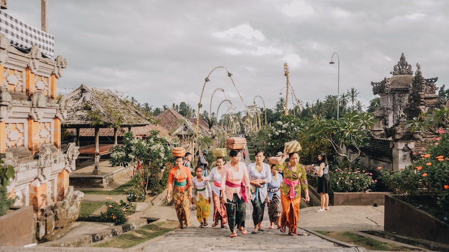 Hari-Raya-Galungan-Bali-Ceremony-copy