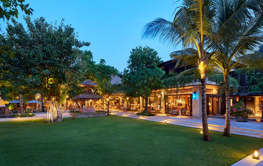 Experience a Charming Christmas and New Year’s Eve at Andaz Bali’s Village Square