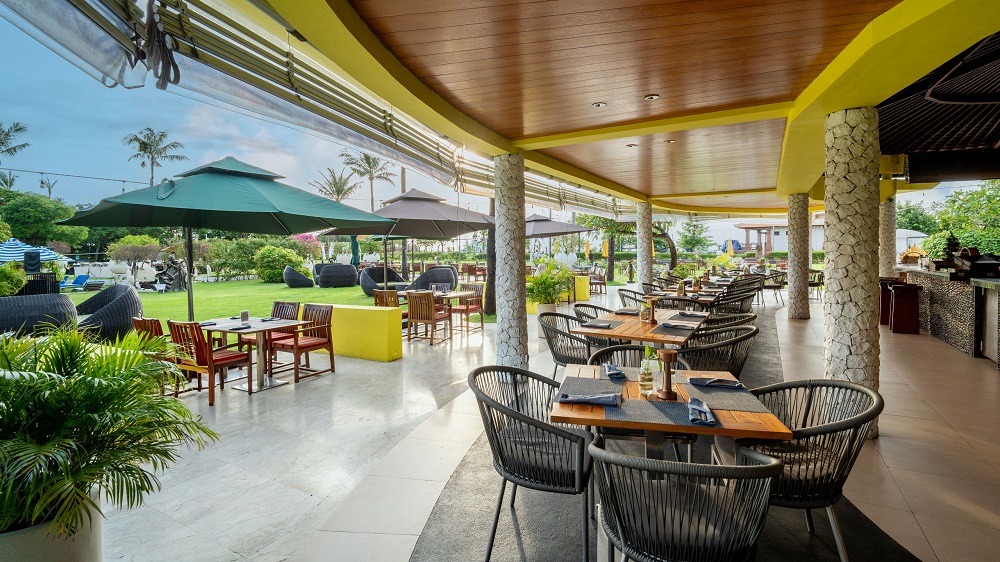 Easter in Bali - Holiday Inn Resort Baruna Bali