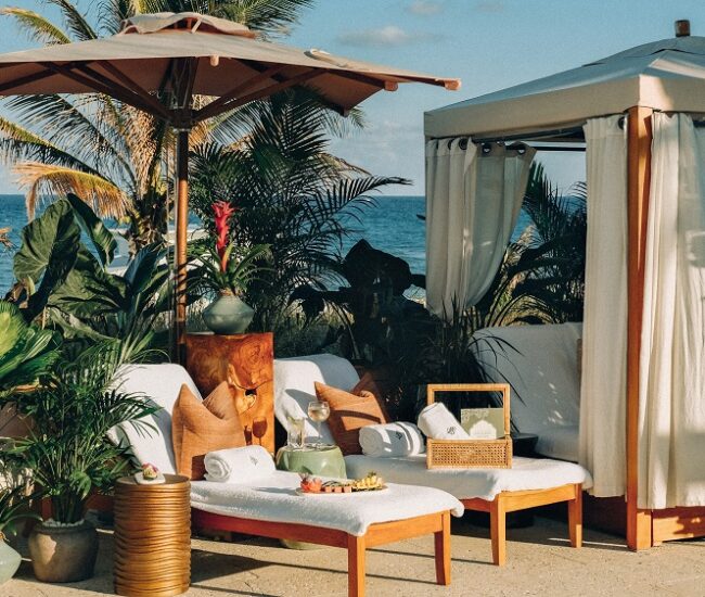 Four Seasons Poolside Escape Cabana 1